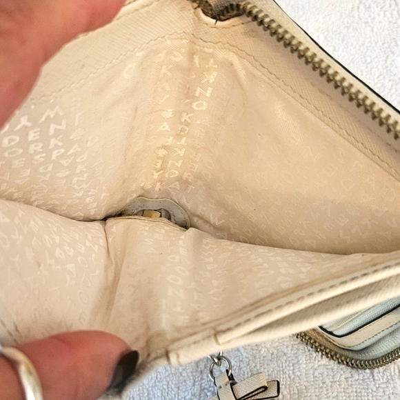 Kate Spade Grove Street Millie Ivory/Beige Zip Around Bifold Wallet W Bag Charm - Picture 3 of 6